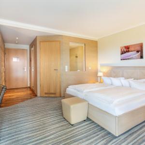 Comfort Double Room with Balcony and Side Sea View