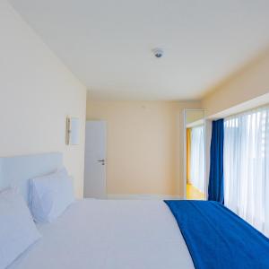 Deluxe Suite with Sea View