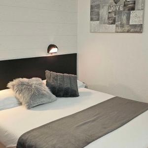 Standard Room (1 or 2 adults)
