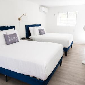 Room with Two Double Beds - No Pets
