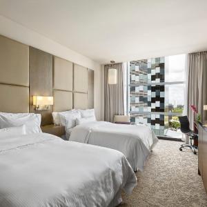  Premium Guest Room, 2 queen beds