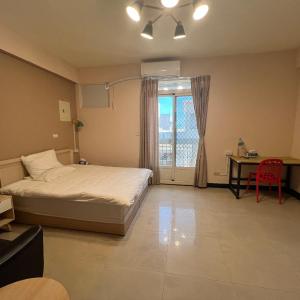 Five-Bedroom Apartment