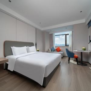 Standard King Room - High Floor