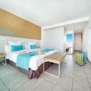 Double Room with Pool View
