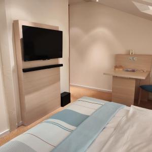Small Single Room