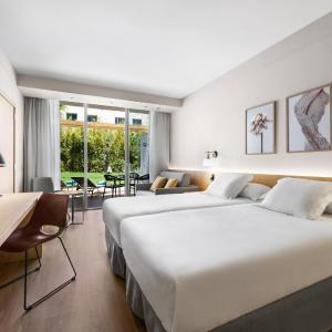 Superior Double or Twin Room with Terrace
