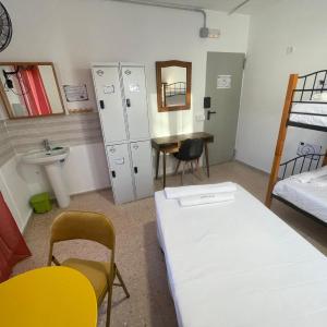Triple Room with Shared Bathroom