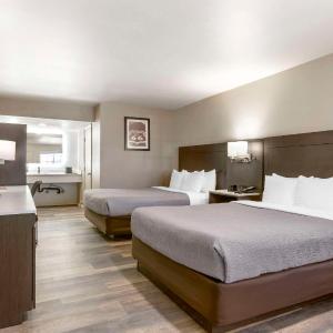 Queen Room with Two Queen Beds - Non-Smoking