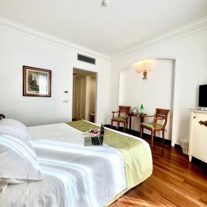 Double or Twin Room with Swimming Pool Access