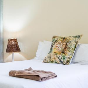  6 Sleeper Chalet (2 bedrooms - shower only)