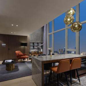 Yacht Club Loft Suite-2 Bedroom-City View- 2 Bathrooms