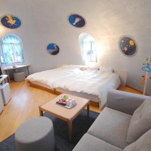 Family Room with Space Theme - Dream Zone