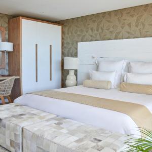 Superior King Suite