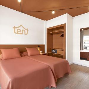Double Room with Side Sea View  (2 Adults) - Bed & Unlimited Brunch 