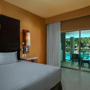 Suite with Private Pool
