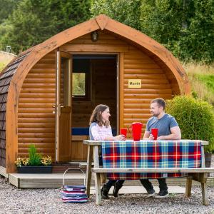 Camping Pod Sleeps 2 (shared bathroom)