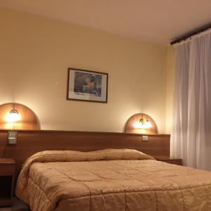 Double or Twin Room with Private Bathroom