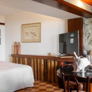 Main Suite with Sea View and Balcony