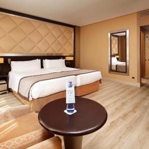 Twin Room with Parking