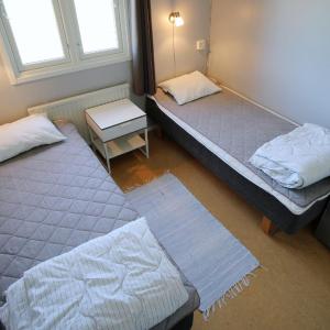 Twin Room with Shared Bathroom
