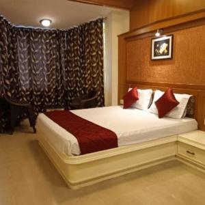 King Room with Balcony