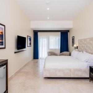 King Room with Balcony