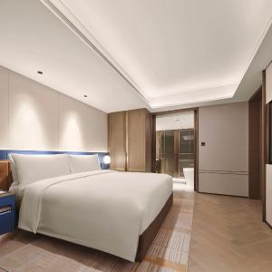 Premium King Suite