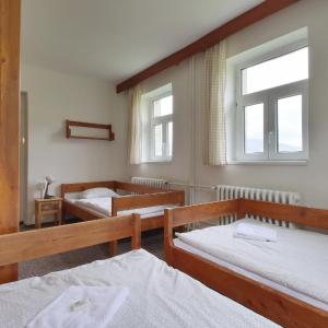 Economy Triple Room