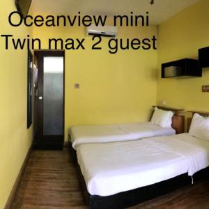 Twin Room with Sea View