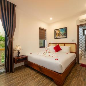 King Room with Garden View