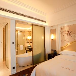 Business Double Room with Garden View