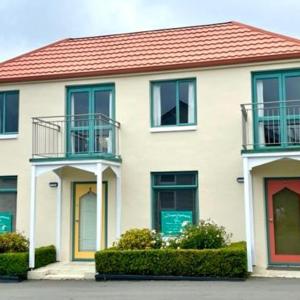 Two-Bedroom Deluxe Apartment with Harbor View