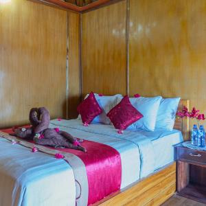 Double Room with Balcony and Sea View