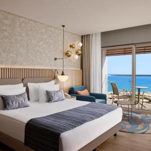 Deluxe Sea View With Jacuzzi On Terrace (Mixed Section)