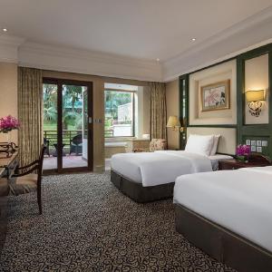 Deluxe Garden View Twin-size Bed Room
