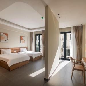 Deluxe Twin Room