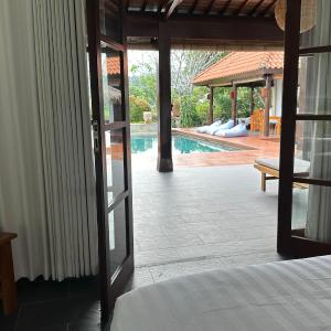 King Room with Pool View