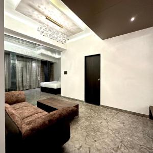 King Suite with Spa Bath