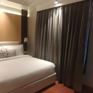 Two-Bedroom Queen Suite with Two Queen Beds - Non-Smoking
