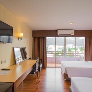 Deluxe Double or Twin Room