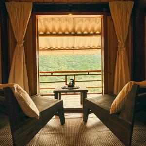 Queen Room with Balcony