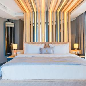 King Room with Spa Bath
