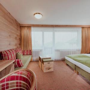 Comfort Double Room with free entrance to the Alpentherme Gastein