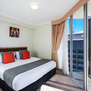 One-bedroom executive