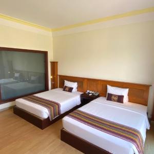 Deluxe Double or Twin Room with Garden View