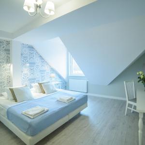 Deluxe Double Room with Shower