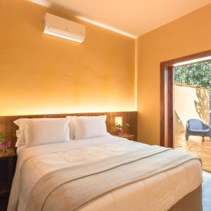 Deluxe Queen Suite