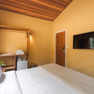 Suite with Garden View