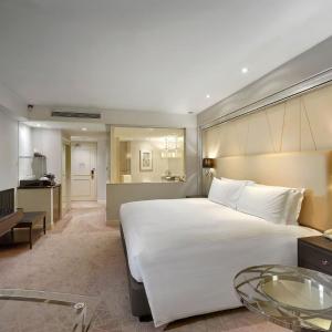 Super King Room with City View