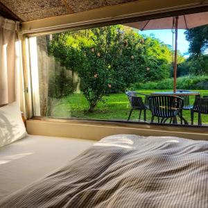 Bungalow with Garden View